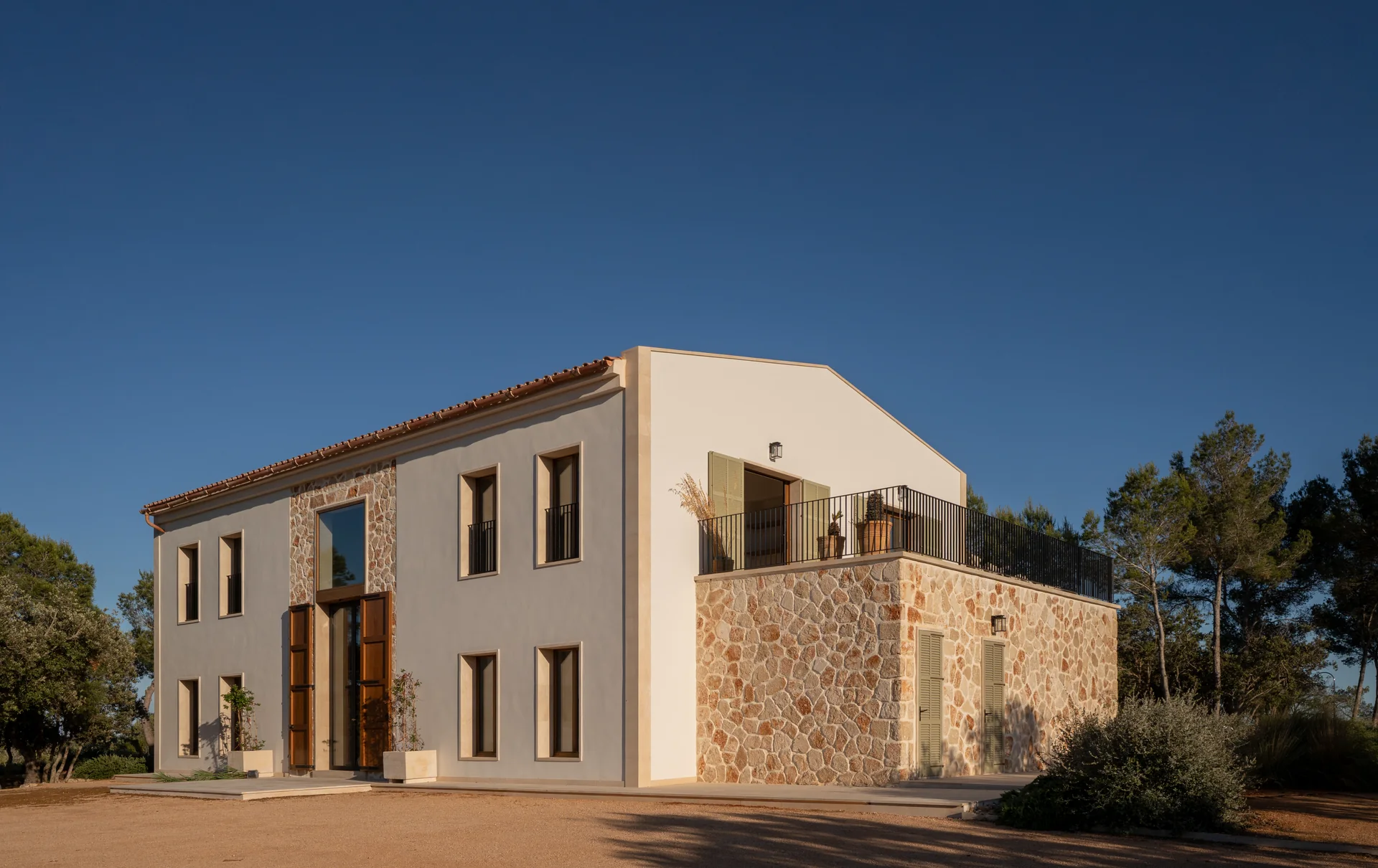 Can Mitjanit — project detail 6